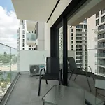 White Face One Cotroceni Entire With Parking, Fast Wifi, Balcony And Self Checkin アパート *