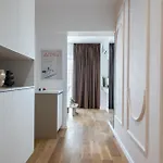 アパート White Face One Cotroceni Entire With Parking, Fast Wifi, Balcony And Self Checkin ブカレスト
