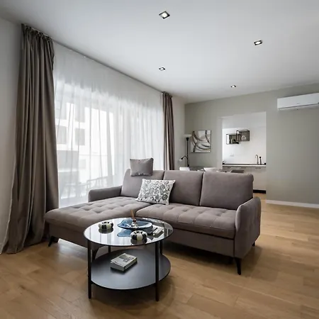 White Face One Cotroceni Entire With Parking, Fast Wifi, Balcony And Self Checkin דירה בוקרשט