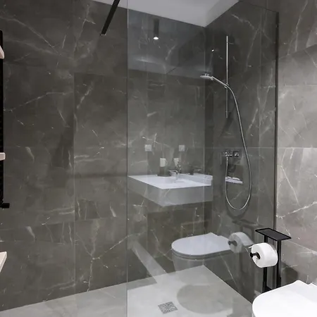 White Face One Cotroceni Entire With Parking, Fast Wifi, Balcony And Self Checkin Apartment *