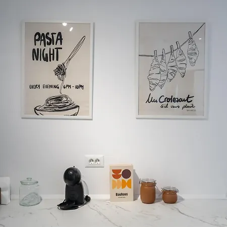 White Face One Cotroceni Entire With Parking, Fast Wifi, Balcony And Self Checkin Apartment