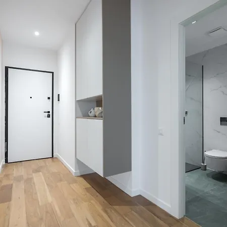 White Face One Cotroceni Entire With Parking, Fast Wifi, Balcony And Self Checkin Апартаменты *