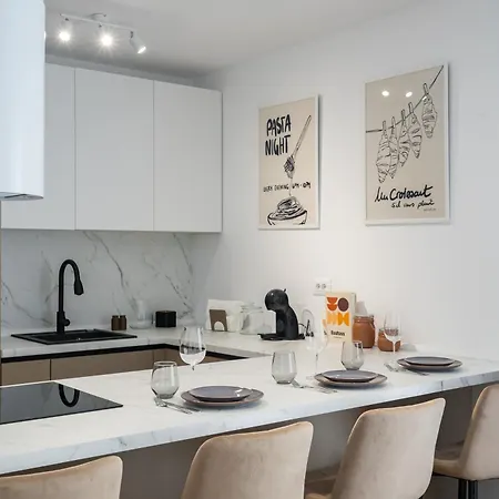 דירה White Face One Cotroceni Entire With Parking, Fast Wifi, Balcony And Self Checkin *