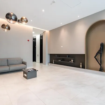 Апартаменты White Face One Cotroceni Entire With Parking, Fast Wifi, Balcony And Self Checkin *