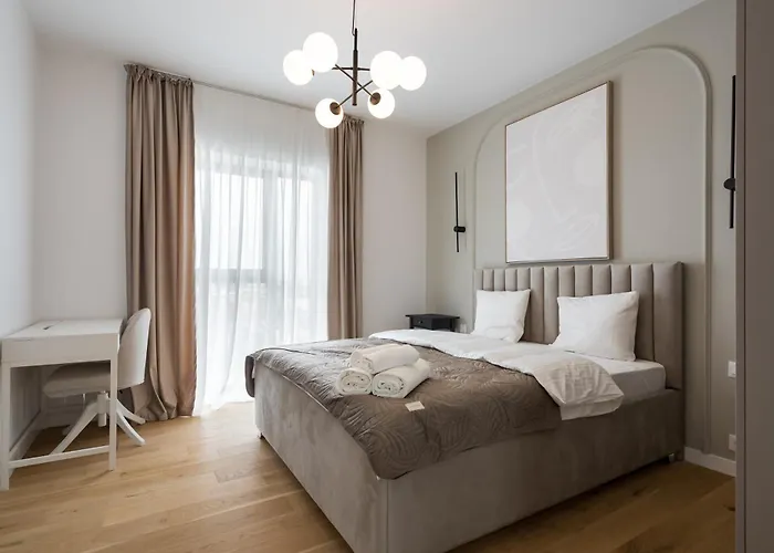 White Face One Cotroceni Entire With Parking, Fast Wifi, Balcony And Self Checkin *