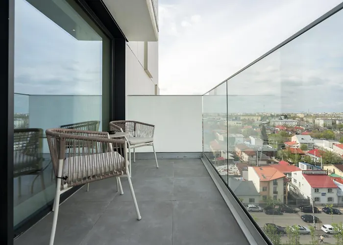 White Face One Cotroceni Entire With Parking, Fast Wifi, Balcony And Self Checkin *