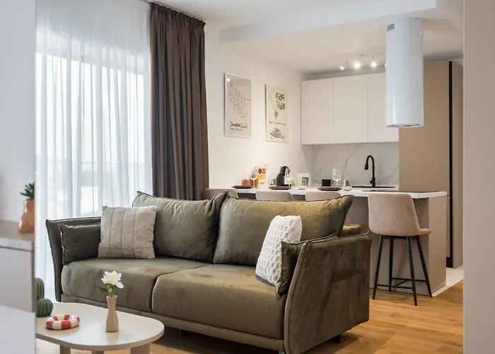 White Face One Cotroceni Entire With Parking, Fast Wifi, Balcony And Self Checkin *