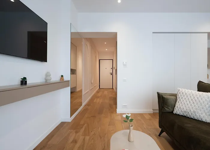 White Face One Cotroceni Entire With Parking, Fast Wifi, Balcony And Self Checkin 公寓 布加勒斯特