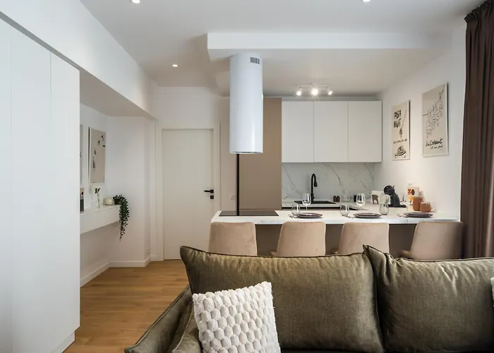 White Face One Cotroceni Entire With Parking, Fast Wifi, Balcony And Self Checkin Apartamento *