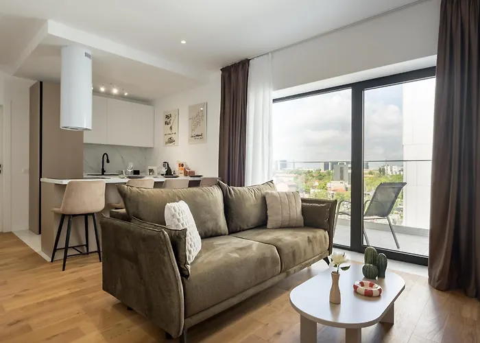 White Face One Cotroceni Entire With Parking, Fast Wifi, Balcony And Self Checkin