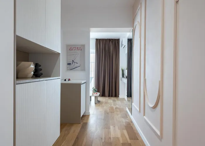 Apartamento White Face One Cotroceni Entire With Parking, Fast Wifi, Balcony And Self Checkin Bucareste