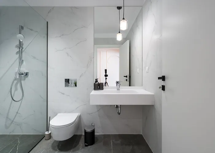 公寓 White Face One Cotroceni Entire With Parking, Fast Wifi, Balcony And Self Checkin *