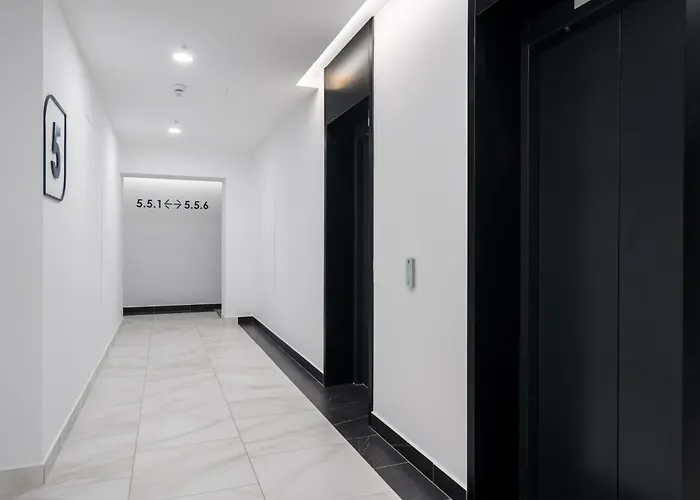 Apartamento White Face One Cotroceni Entire With Parking, Fast Wifi, Balcony And Self Checkin Bucareste