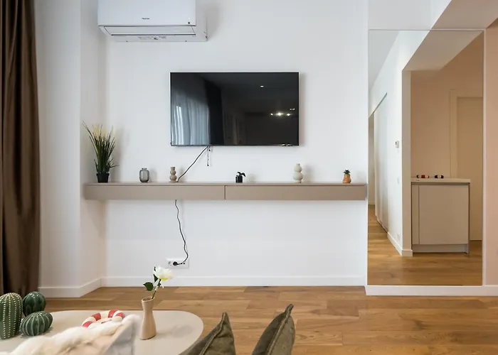 Apartament White Face One Cotroceni Entire With Parking, Fast Wifi, Balcony And Self Checkin Bucureşti