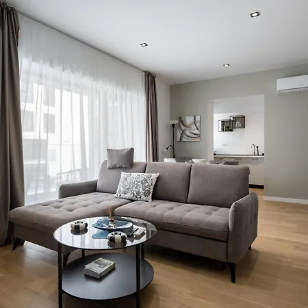 White Face One Cotroceni Entire With Parking, Fast Wifi, Balcony And Self Checkin *