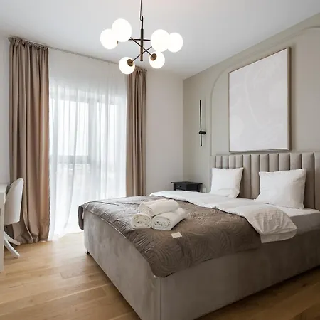 White Face One Cotroceni Entire With Parking, Fast Wifi, Balcony And Self Checkin *