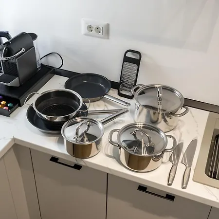 White Face One Cotroceni Entire With Parking, Fast Wifi, Balcony And Self Checkin Appartamento