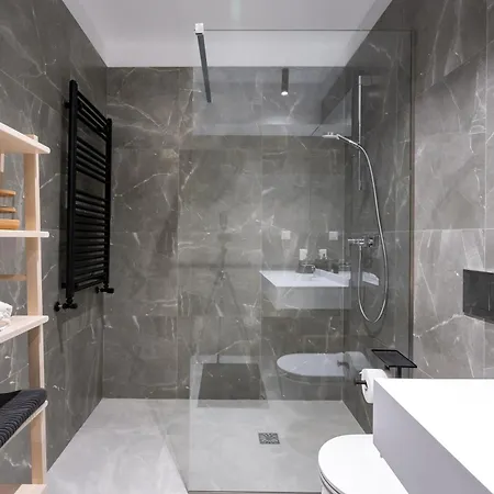 White Face One Cotroceni Entire With Parking, Fast Wifi, Balcony And Self Checkin Appartamento