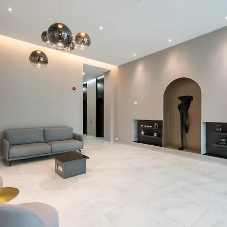 White Face One Cotroceni Entire With Parking, Fast Wifi, Balcony And Self Checkin Bukarest