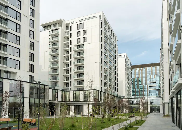 White Face One Cotroceni Entire With Parking, Fast Wifi, Balcony And Self Checkin Διαμέρισμα *