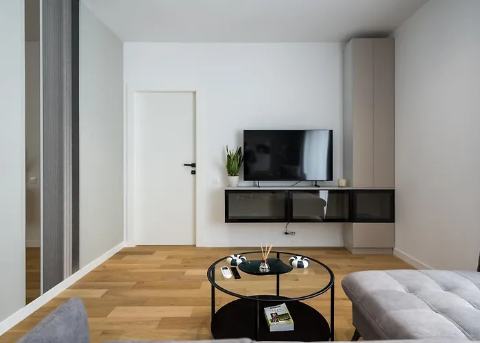 Διαμέρισμα White Face One Cotroceni Entire With Parking, Fast Wifi, Balcony And Self Checkin Βουκουρέστι