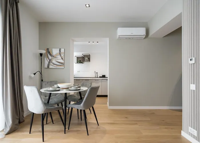 White Face One Cotroceni Entire With Parking, Fast Wifi, Balcony And Self Checkin Διαμέρισμα