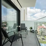 White Face One Cotroceni Entire With Parking, Fast Wifi, Balcony And Self Checkin Apartamento