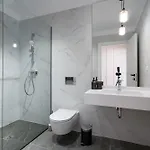 Apartamento White Face One Cotroceni Entire With Parking, Fast Wifi, Balcony And Self Checkin